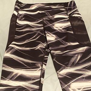 Victoria’s Secret Capri Leggings